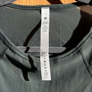 Lululemon Sculpt Tank POMS